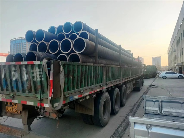 六盘水45#结构无缝钢管